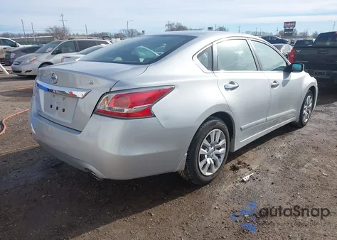 2015 Nissan Altima 2.5 S из США, поврежденный, VIN 1N4AL3APXFN401078